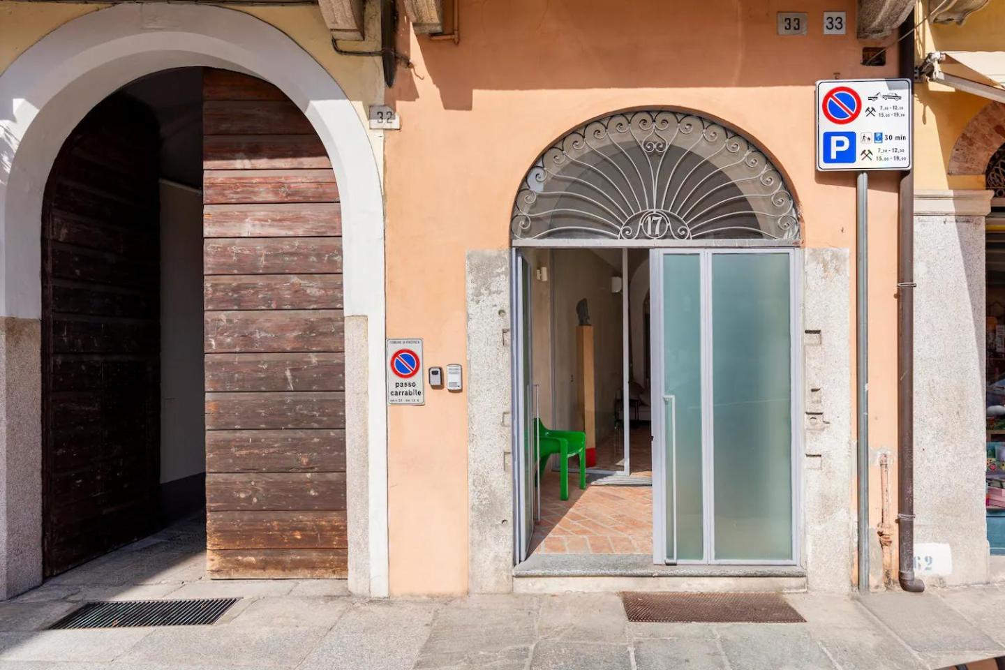 Loft 33 Apartment Piacenza Bagian luar foto